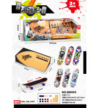 手指滑板车《运动场景》